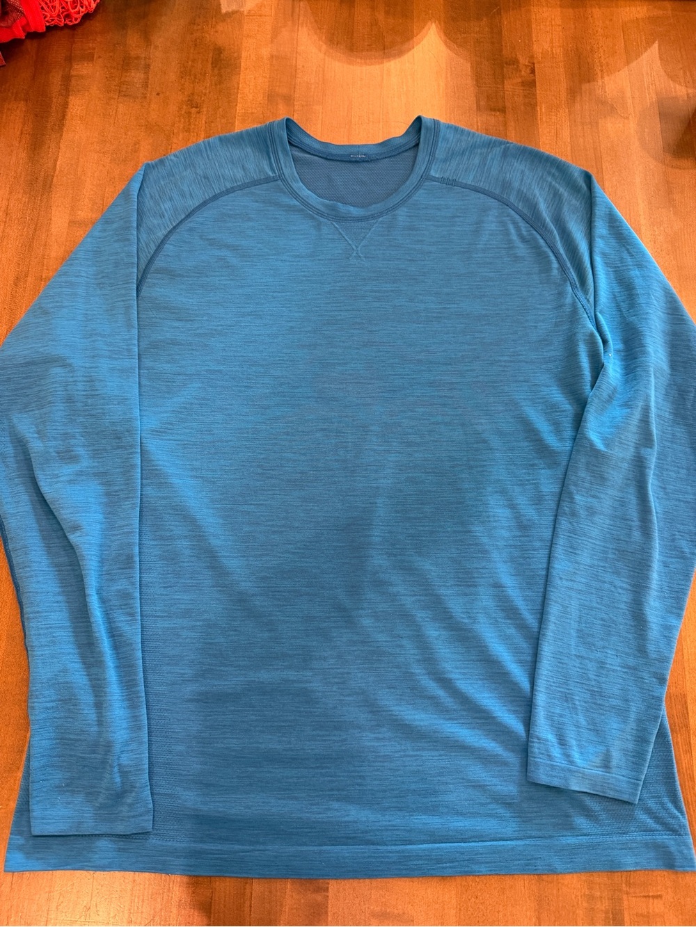 🖤 Lululemon Men’s Long Sleeve Top 🖤